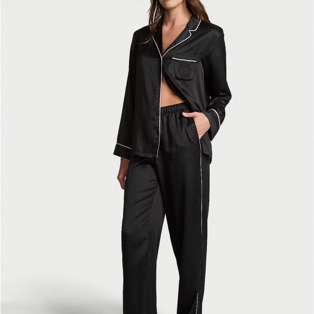 Victoria's Secret Black Satin Pajama Set!